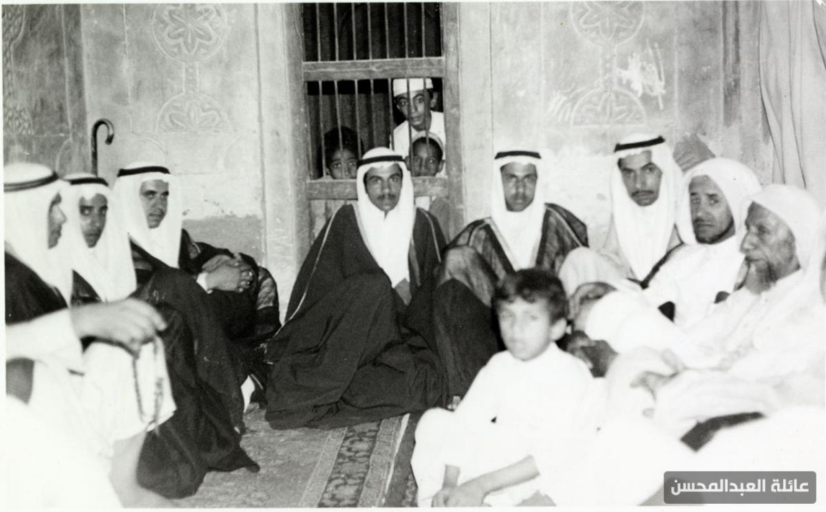 لوحة تذكارية مهداة من السيد ابو احسان علي